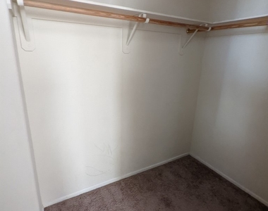 4316 Hera Temple Avenue - Photo Thumbnail 13