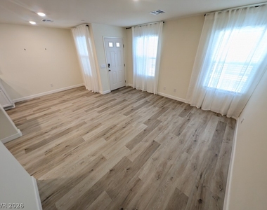 6957 Stafford Hill Street - Photo Thumbnail 4