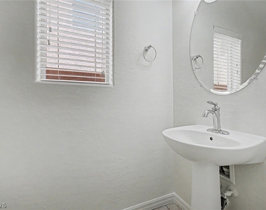 2608 Romarin Terrace - Photo Thumbnail 12