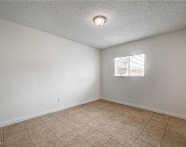 1832 Goldfield Street - Photo Thumbnail 9