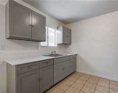 1832 Goldfield Street - Photo Thumbnail 17