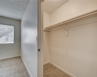 1832 Goldfield Street - Photo Thumbnail 13