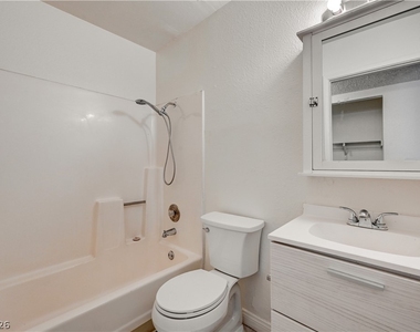 1832 Goldfield Street - Photo Thumbnail 8