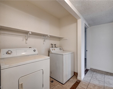 1832 Goldfield Street - Photo Thumbnail 6