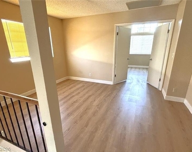 7013 Brown Derby Circle - Photo Thumbnail 6