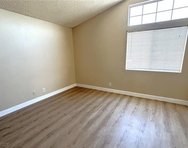 7013 Brown Derby Circle - Photo Thumbnail 11