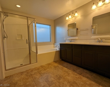 7760 Floral Fabric Court - Photo Thumbnail 66