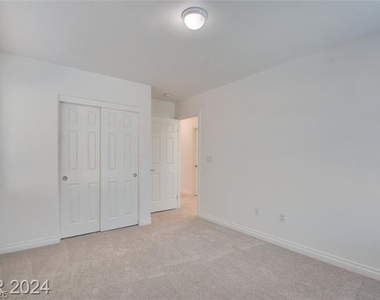 4736 Killington Street - Photo Thumbnail 8