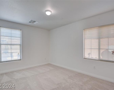 4736 Killington Street - Photo Thumbnail 10