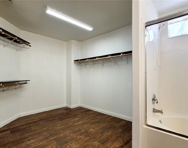 8344 Golden Cypress Avenue - Photo Thumbnail 21