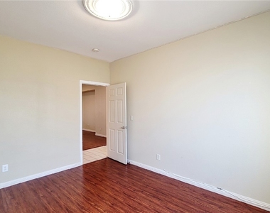 8344 Golden Cypress Avenue - Photo Thumbnail 9