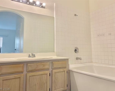5525 W Flamingo Road - Photo Thumbnail 12