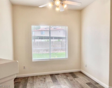 5525 W Flamingo Road - Photo Thumbnail 5