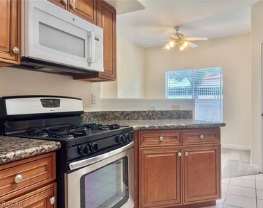 5525 W Flamingo Road - Photo Thumbnail 3