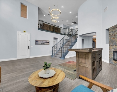 1289 Vietti Street - Photo Thumbnail 12