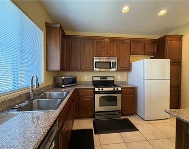 10811 Ackers Drive - Photo Thumbnail 11