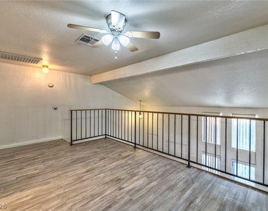 587 Sellers Place - Photo Thumbnail 12