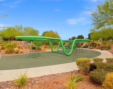 541 Preston Crest Street - Photo Thumbnail 40