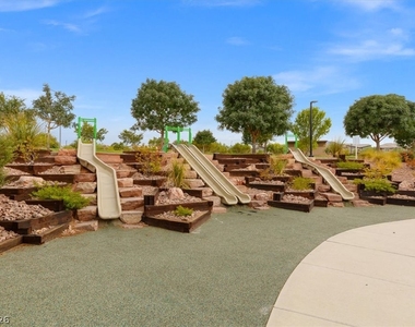 541 Preston Crest Street - Photo Thumbnail 41