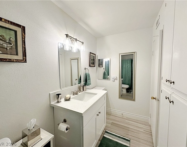 1405 Vegas Valley Drive - Photo Thumbnail 18