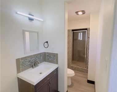 2317 Santa Rita Drive - Photo Thumbnail 9