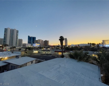2317 Santa Rita Drive - Photo Thumbnail 12
