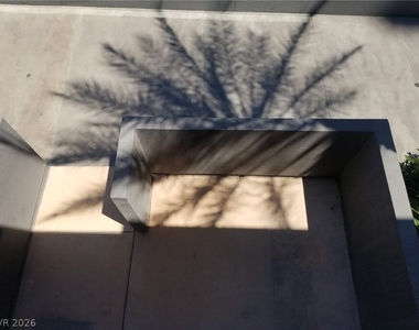4545 Dean Martin Drive - Photo Thumbnail 34