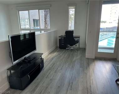 4545 Dean Martin Drive - Photo Thumbnail 13