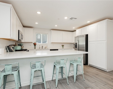 10713 Bendmore Court - Photo Thumbnail 24