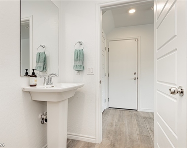 10713 Bendmore Court - Photo Thumbnail 20