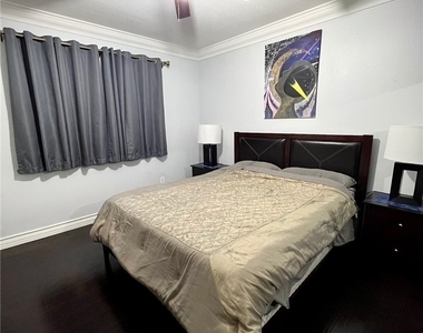 260 Flamingo Road - Photo Thumbnail 7