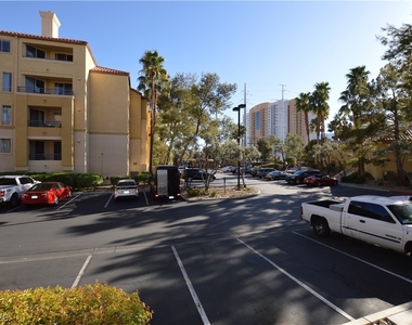 260 Flamingo Road - Photo Thumbnail 10