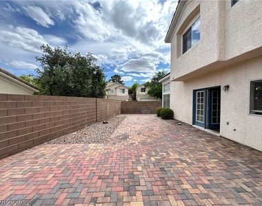 2024 Shining Feather Lane - Photo Thumbnail 11