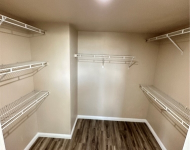 2024 Shining Feather Lane - Photo Thumbnail 22