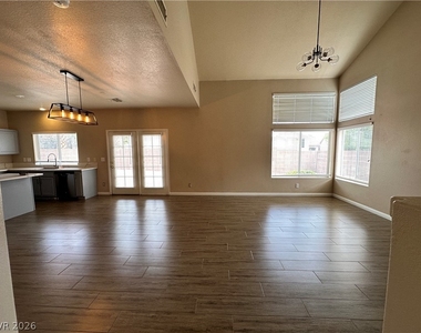 2024 Shining Feather Lane - Photo Thumbnail 3