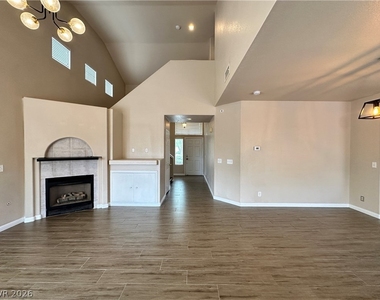 2024 Shining Feather Lane - Photo Thumbnail 7