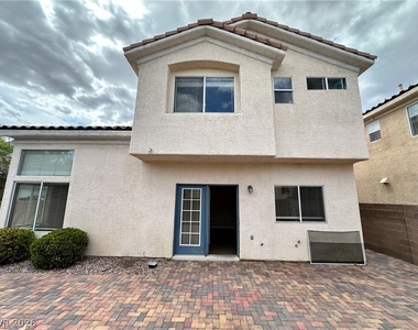 2024 Shining Feather Lane - Photo Thumbnail 12