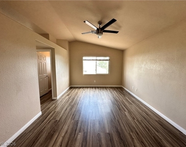 2024 Shining Feather Lane - Photo Thumbnail 19