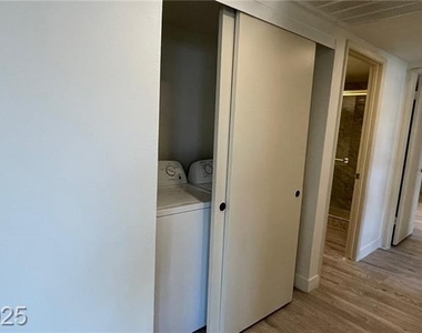 1701 E Katie Avenue - Photo Thumbnail 5