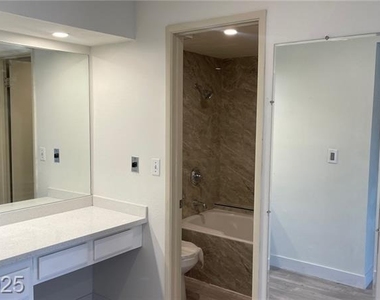 1701 E Katie Avenue - Photo Thumbnail 14