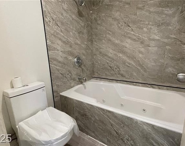 1701 E Katie Avenue - Photo Thumbnail 15