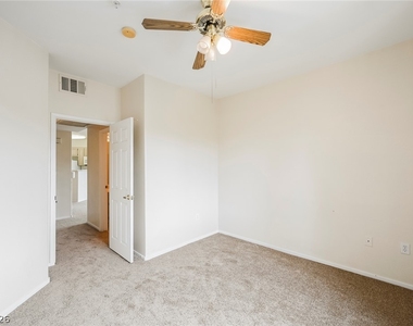 7107 S Durango Drive - Photo Thumbnail 6
