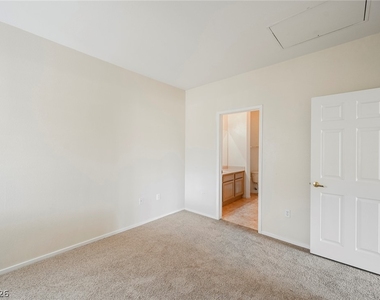 7107 S Durango Drive - Photo Thumbnail 10