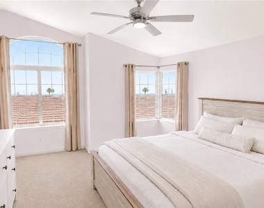 1830 Box Springs Avenue - Photo Thumbnail 8
