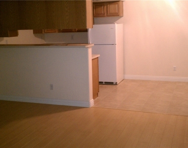 233 N 19th Street - Photo Thumbnail 10