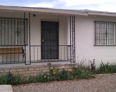 233 N 19th Street - Photo Thumbnail 1