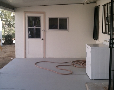 233 N 19th Street - Photo Thumbnail 5