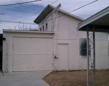 233 N 19th Street - Photo Thumbnail 3