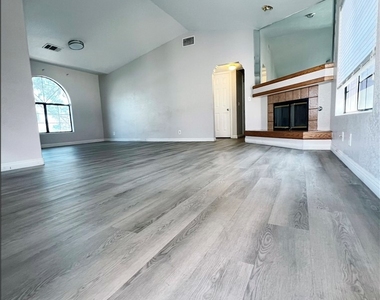 1405 Santa Margarita Street - Photo Thumbnail 1