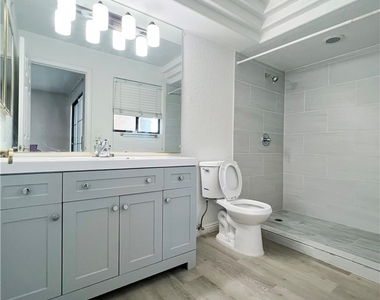 1405 Santa Margarita Street - Photo Thumbnail 10